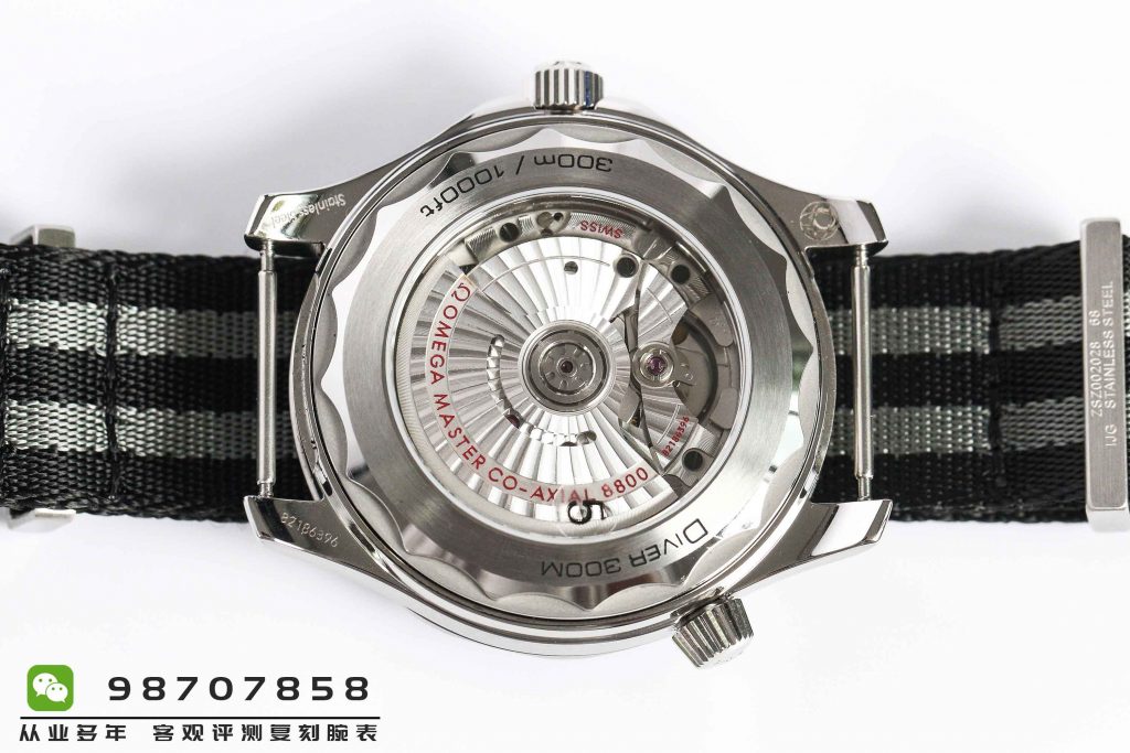 VS厂欧米茄海马300米尼龙表带腕表评测-男士必备  第10张