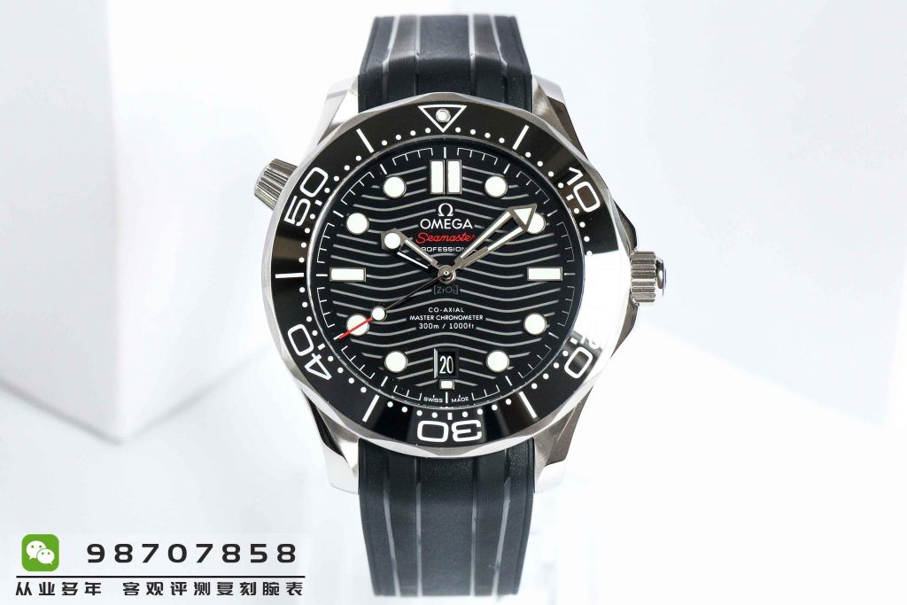 VS厂欧米茄海马300米钛陶瓷腕表详细评测  第2张