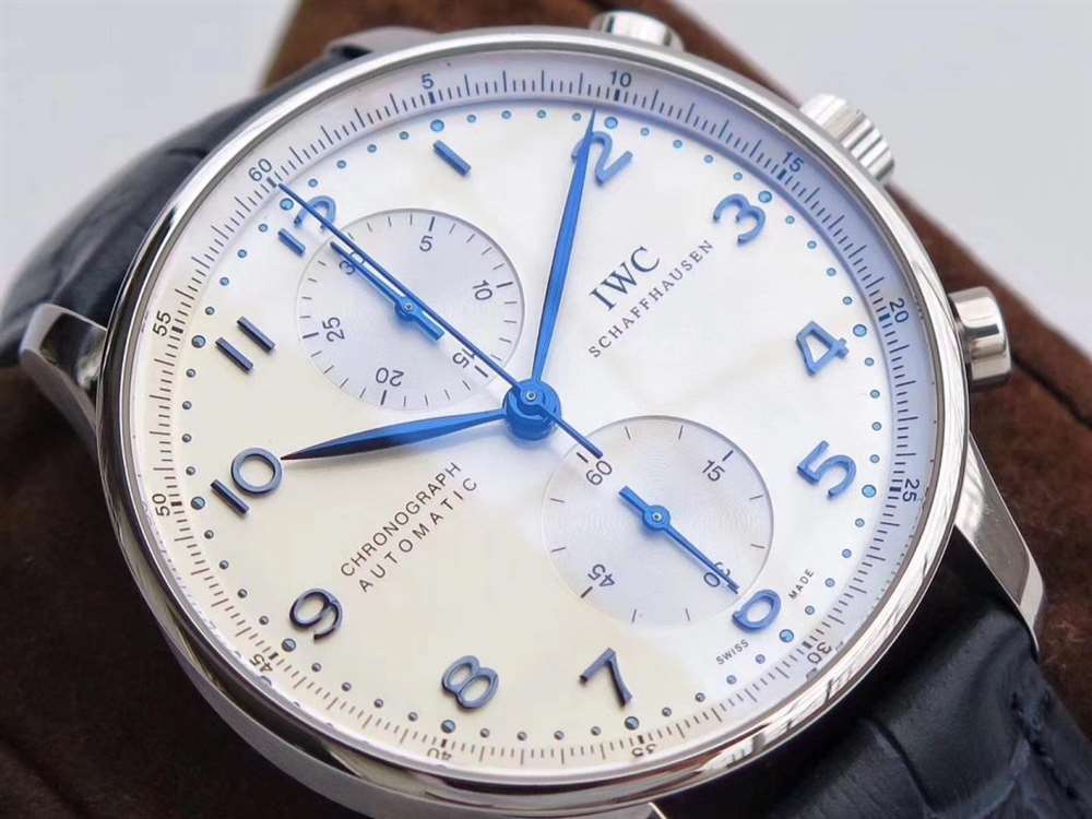 ZF厂万国葡计最新版是V2还是V3?做红一眼假吗? 第3张