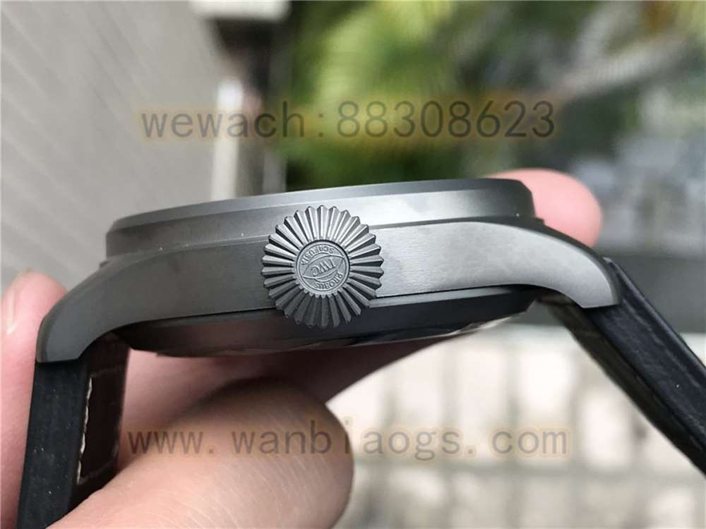 ZF厂万国V2版陶瓷大飞复刻表做工评测-实拍展示 第12张