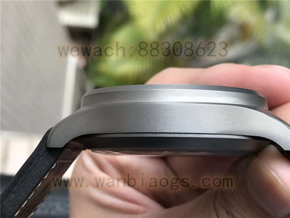 ZF厂万国V2版陶瓷大飞复刻表做工评测-实拍展示 第13张