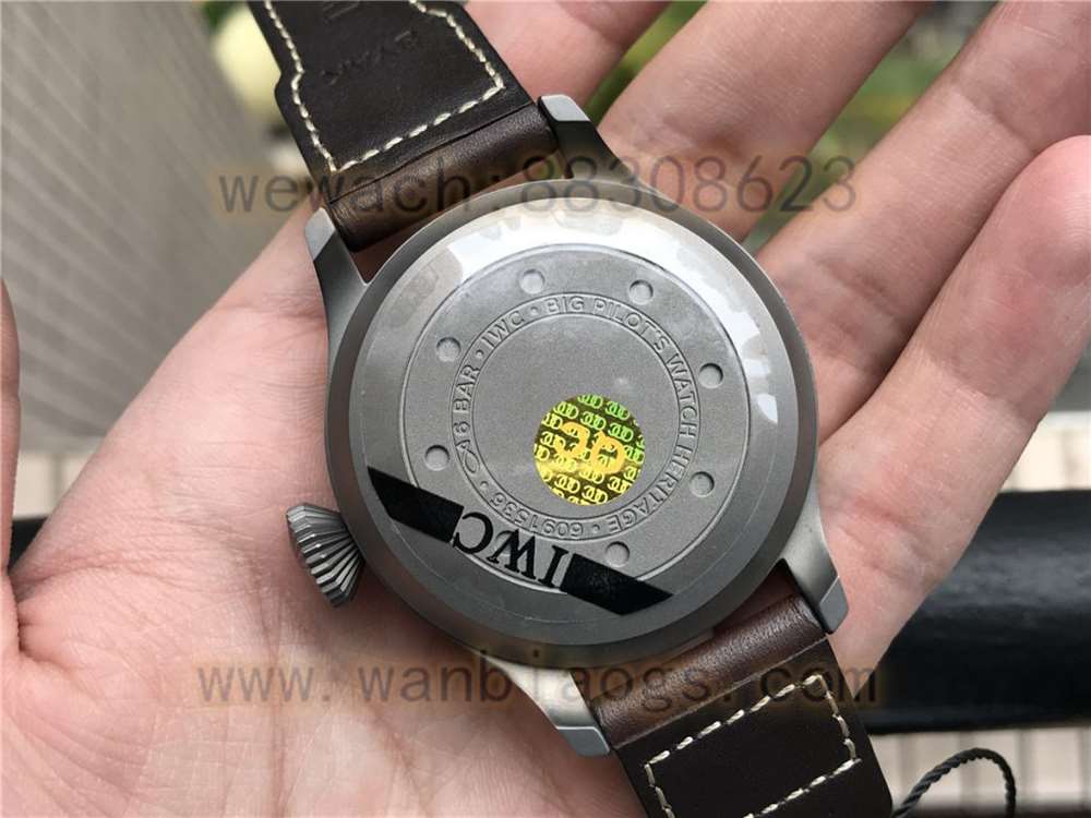 ZF厂万国V2版陶瓷大飞复刻表做工评测-实拍展示 第22张