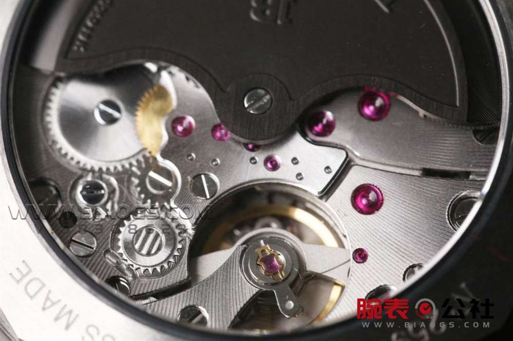 GF厂宝珀五十噚「43.6mm蓝盘」复刻表做工评测-实拍展示 第12张